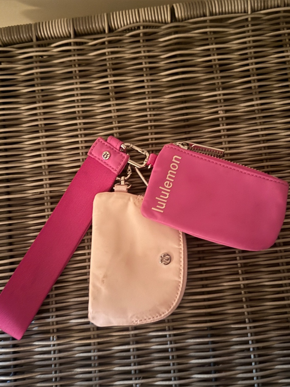 lululemon pink and cream wristlet key & card holder set